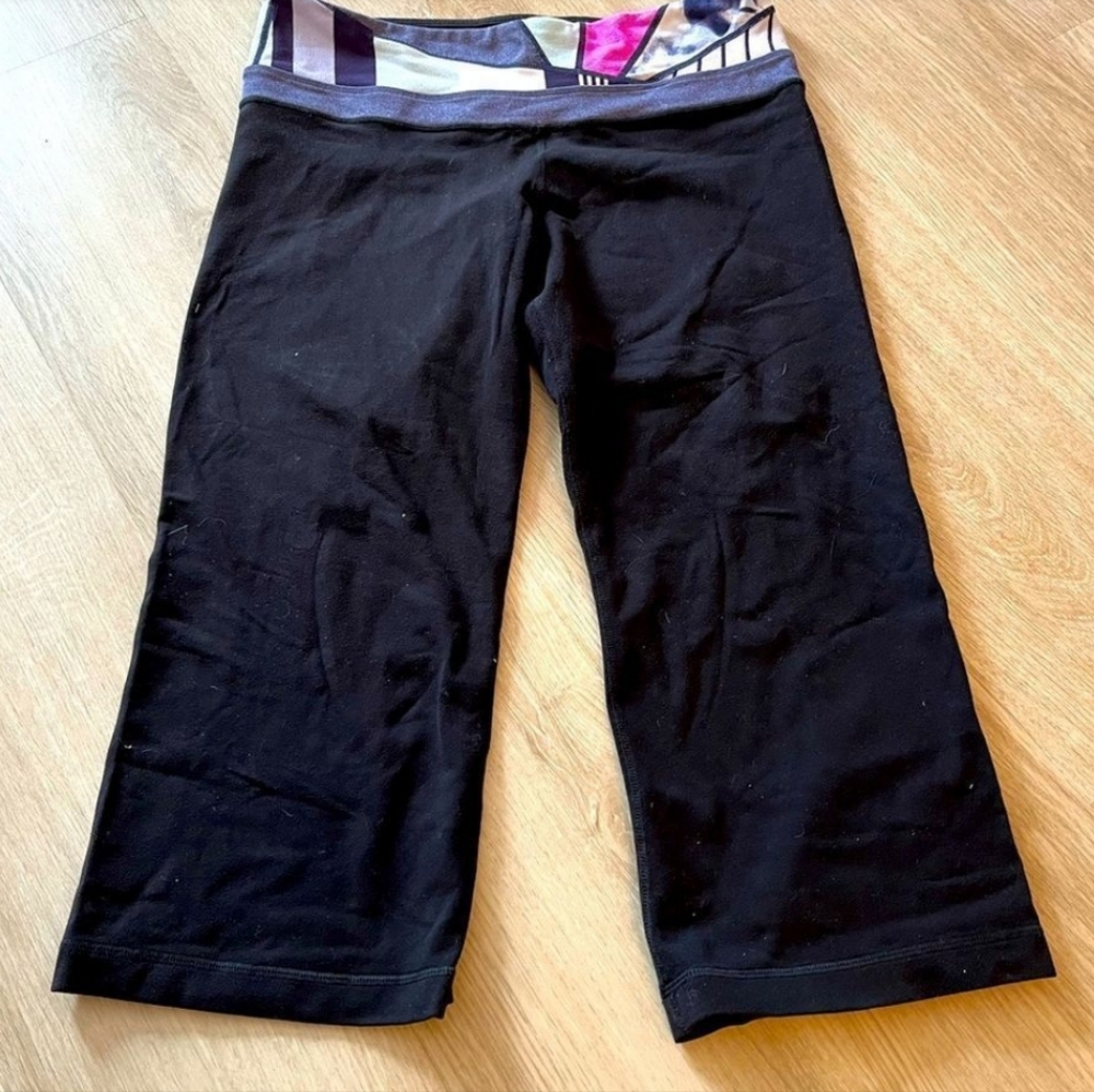 Lululemon Sz 8 Vintage Capris
